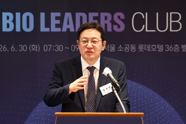 축사하는 강석연 식품의약품안전평가원장
