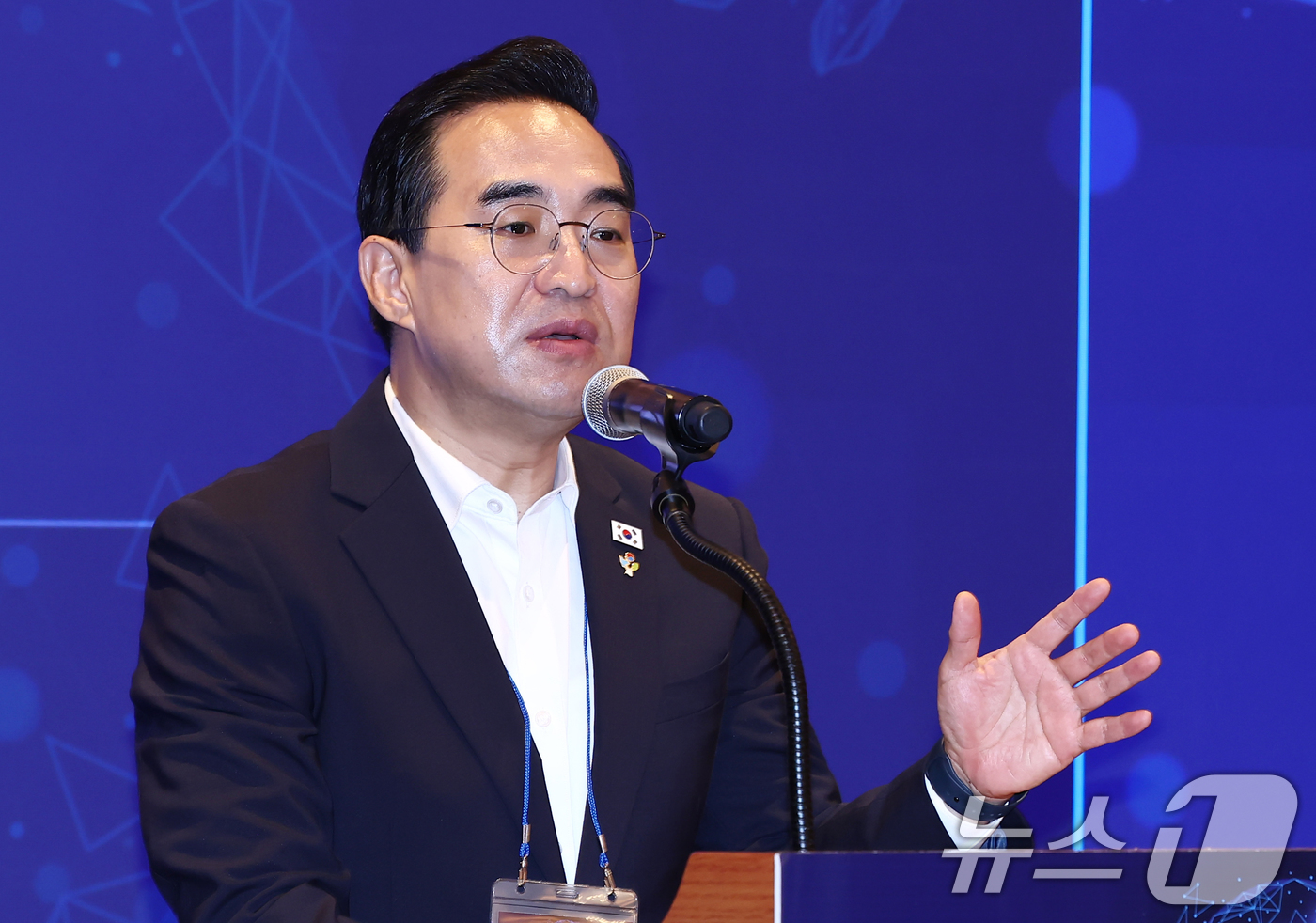 (서울=뉴스1) 김민지 기자 = 박홍근 기획예산처 장관이 30일 오전 서울 중구 롯데호텔에서 열린 '대한민국 전략경제 포럼 AI 대전환 시대, 대한민국 전략경제의 길'에서 축사하고 …