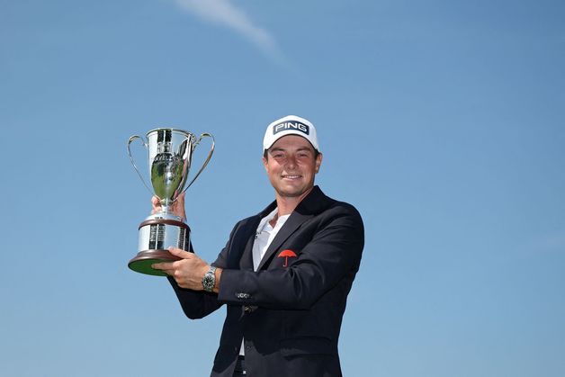 호블란, 연장서 셰플러 따돌리고 PGA 트래블러스 챔피언십 우승