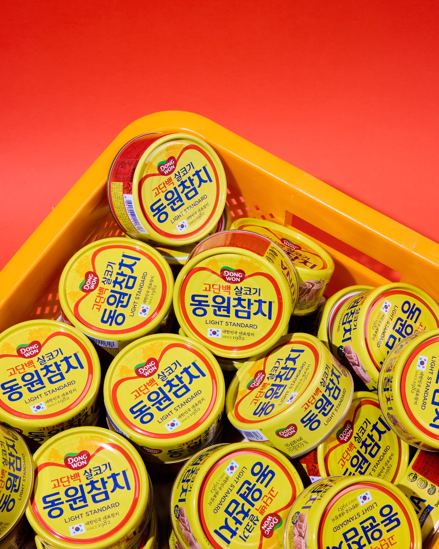 본문 이미지 - 동원참치 제품 사진.(동원F&B 제공)