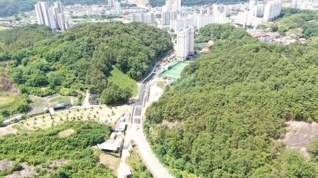 영동 동정리 군계획도로 교량 개통…"지역간 연결성 향상"