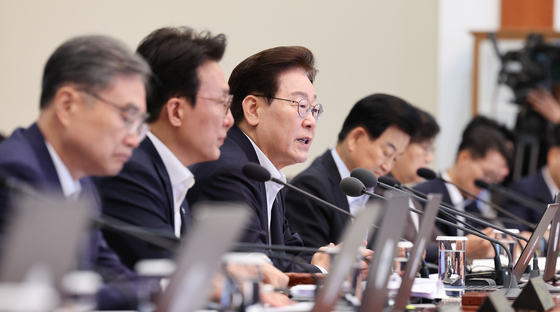 원유 위기경보 '경계→주의' 하향…공공차량 2부제 '완화 또는 해제' 추진(종합)