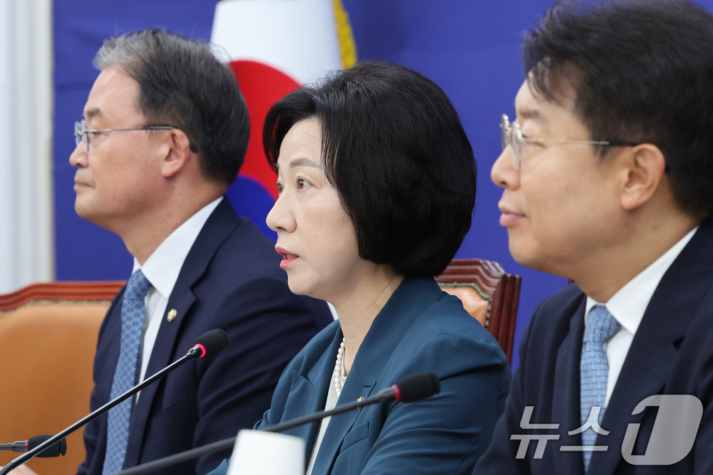 (서울=뉴스1) 신웅수 기자 = 송옥주 더불어민주당 전국당원대회준비위원회 부위원장이 30일 서울 여의도 국회에서 열린 위원회 1차 회의에서 발언하고 있다. 2026.6.30/뉴스1 …