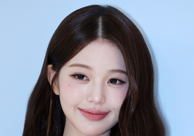 장원영, 태도 논란 지울 미담 확산 "3시간 일정 40분만에 끝내"