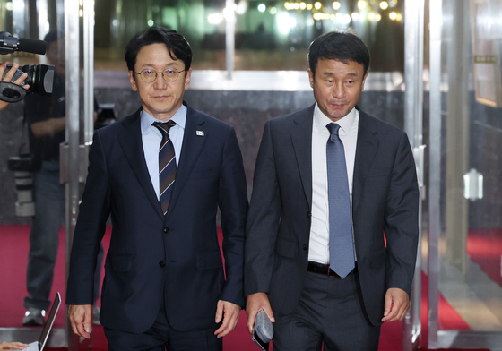 국회의장실로 향하는 한병도·천준호