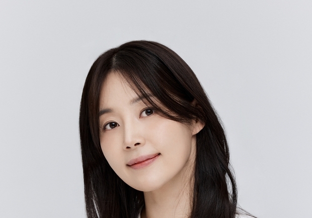 'KIA 찐팬' 배우 한지혜·가수 유노윤호, 광주 마운드 오른다