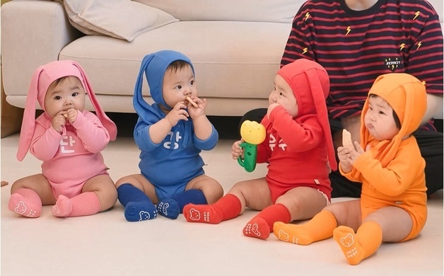'슈돌' 강단둥이 남매, 레이디 제인 쌍둥이 딸 만났다…귀여움 4배
