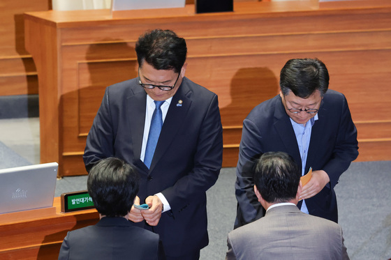 투표하는 송영길·안호영