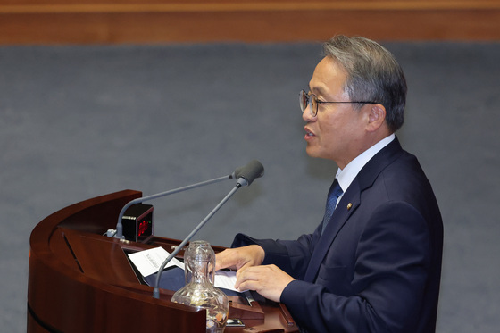 당선 인사하는 송기헌 과방위원장