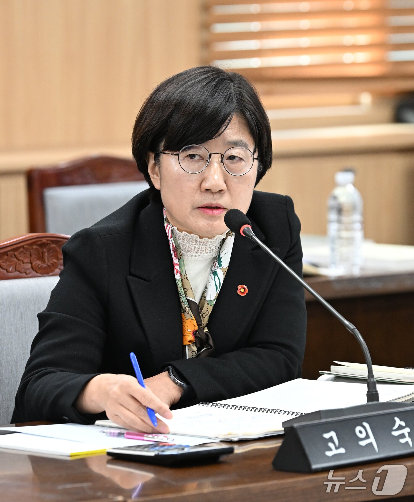 본문 이미지 - 고의숙 제주도교육감 당서닌의 제주특별자치도의회 교육의원 재임 당시 모습.(제주특별자치도의회 제공, 재판매 및 DB 금지)
