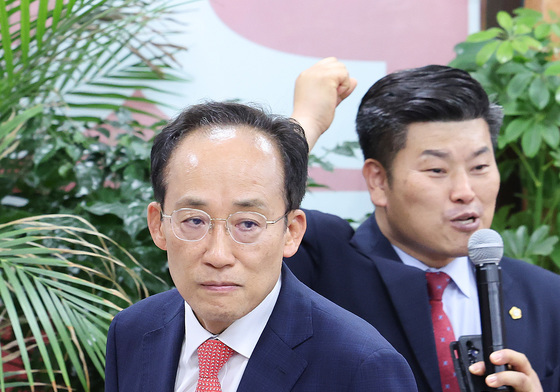 추경호 후보, 환호 속 입장