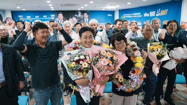 [6·3 지선] 초접전 133표 차…민주당 류경완 남해군수 후보 당선