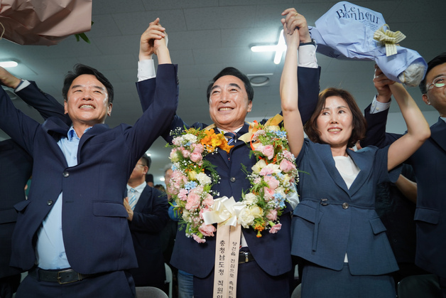 [6·3 지선] 박수현 민주 충남지사 후보 당선…"내주 월요일부터 인수위 가동"