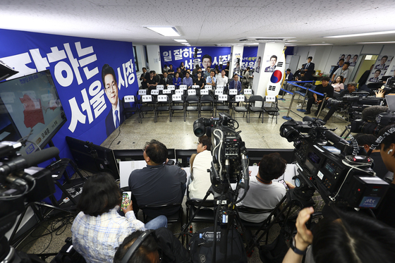 오세훈 역전에 적막 흐르는 정원오 캠프