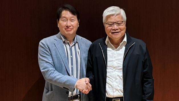 최태원 회장, 젠슨 황 이어 TSMC 회장과 회동…'AI 반도체 동맹' 강화