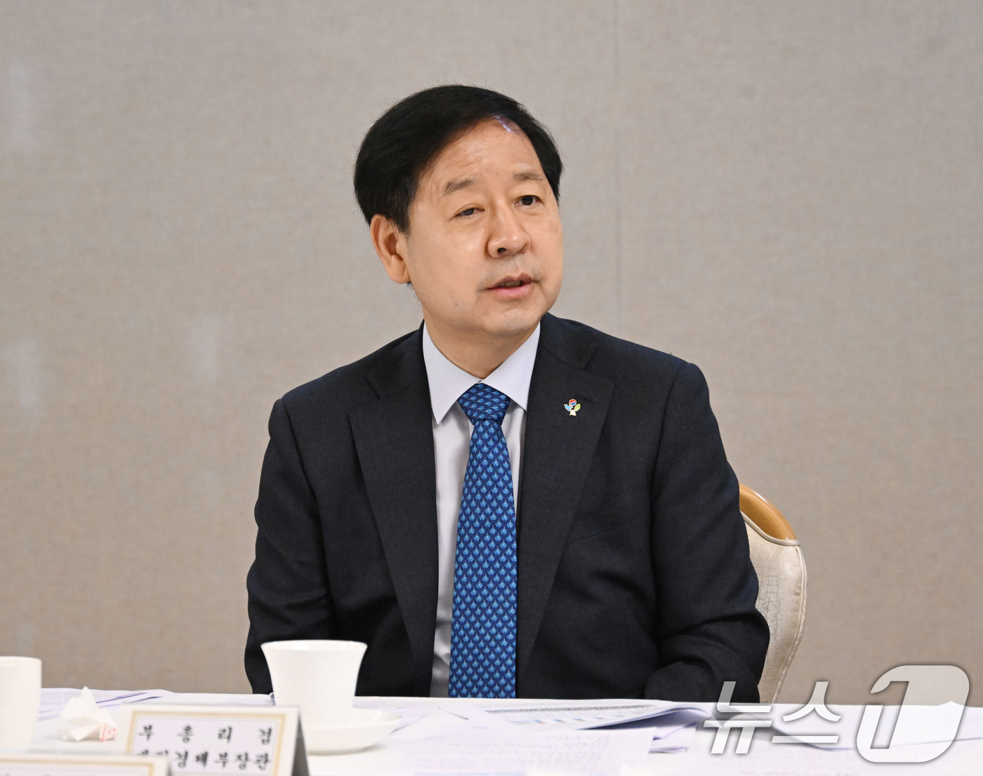 (서울=뉴스1) = 구윤철 부총리 겸 재정경제부 장관이 4일 서울 종로구 정부서울청사에서 시장상황점검회의를 주재하고 있다. (재정경제부 제공. 재판매 및 DB금지) 2026.6.4 …