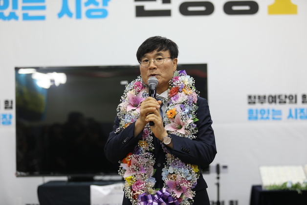 3선 고지 오른 변광용 거제시장, 시의회 과반 업고 시정 동력 강화