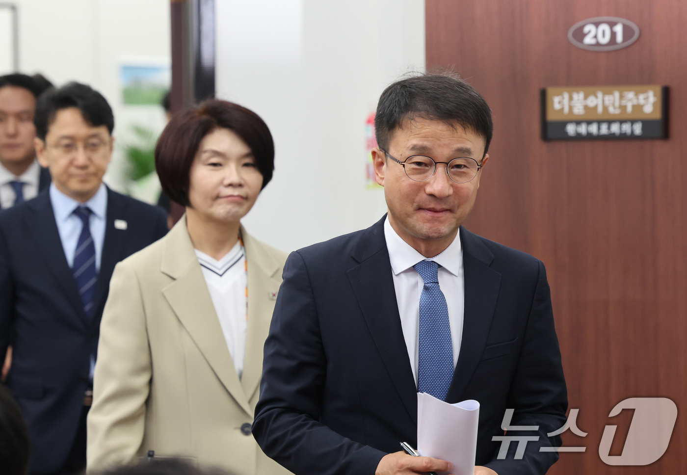 (서울=뉴스1) 황기선 기자 = 한병도 더불어민주당 원내대표가 4일 오전 서울 여의도 국회에서 열린 정책조정회의에 참석하고 있다.  2026.6.4/뉴스1
