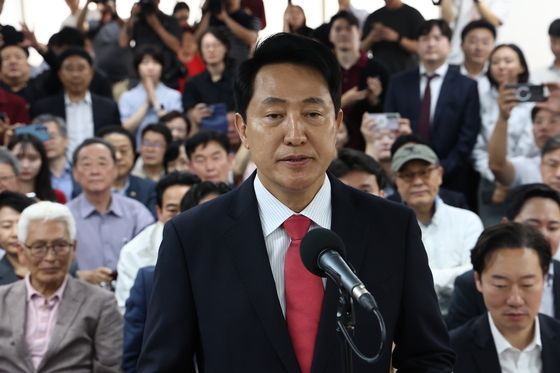 '당선 유력' 입장 밝히는 오세훈 후보