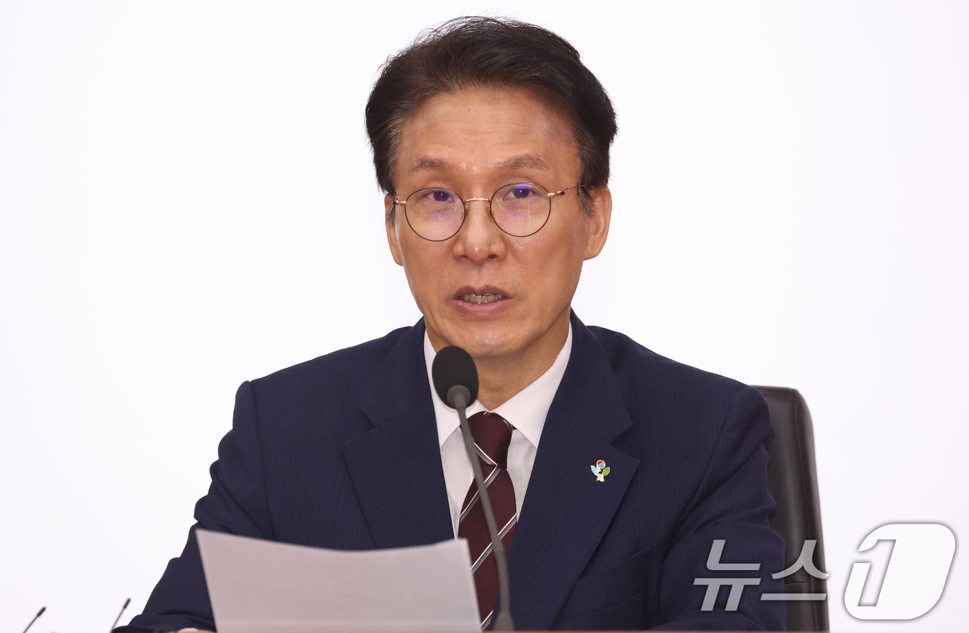 (서울=뉴스1) 김명섭 기자 = 김민석 국무총리가 4일 오전 서울 종로구 정부서울청사 별관에서 열린 드론·대드론 통합 TF 최종보고회의에서 모두 발언을 하고 있다.  2026.6. …
