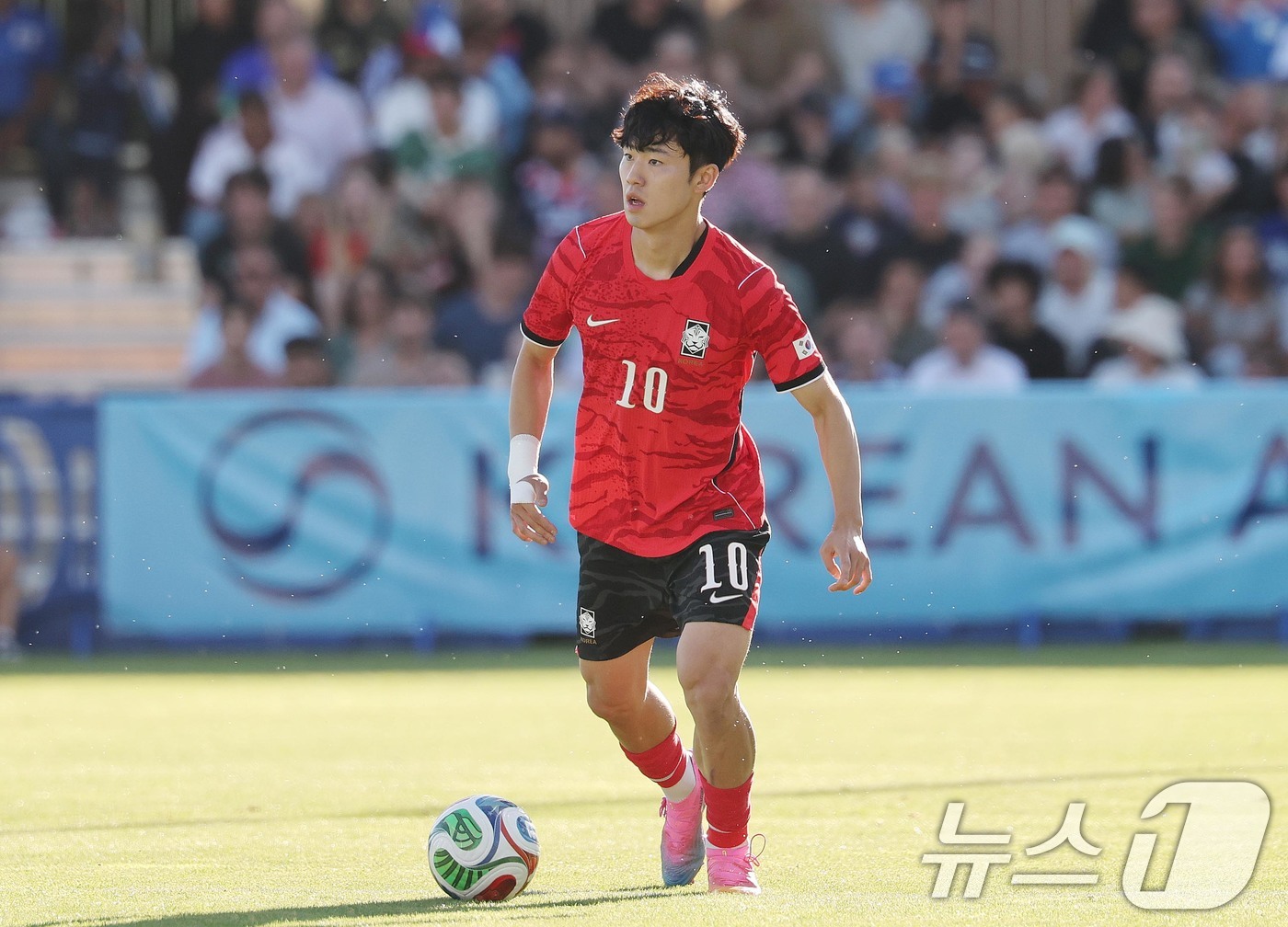 (프로보(유타주)=뉴스1) 임세영 기자 = 대한민국 축구대표팀 이기혁이 3일(현지시간) 미국 유타주 솔트레이크시티 브리검 영 대학교 BYU 사우스필드 경기장에서 2026 국제축구연 …