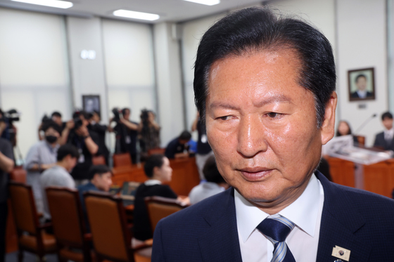 "지도부 책임져야" "내부투쟁 안 돼" 지선 결과에 與 잡음