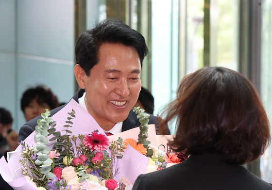 '서울시장 당선을 축하드립니다'