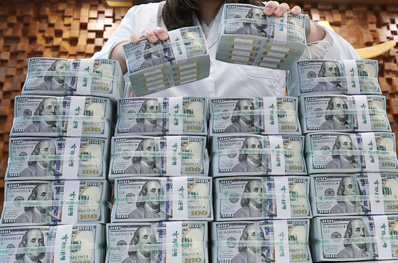 5월 외환보유액 4,269억 달러…전월 대비 8억8,000만 달러↓
