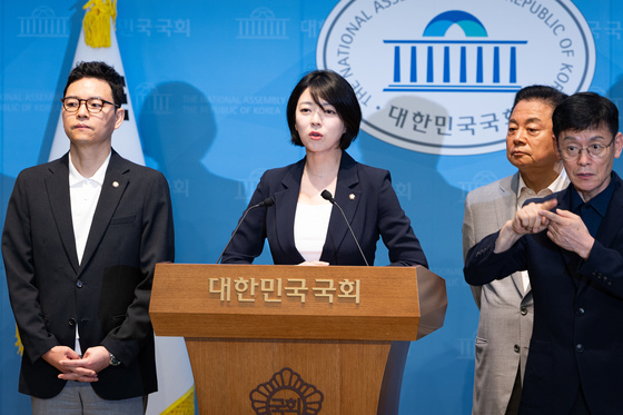 친한계, 장동혁 책임론 예고… "韓, 직접 복당 언급 계획 없어"