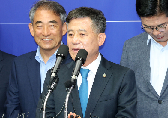 발언하는 정성주 김제시장 당선인