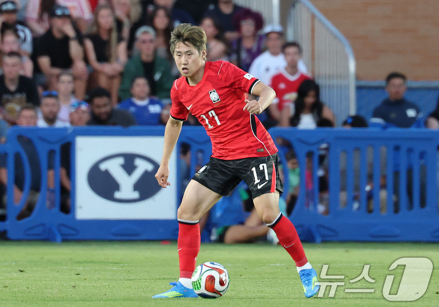 (프로보(유타주)=뉴스1) 임세영 기자 = 대한민국 축구대표팀 이강인이 3일(현지시간) 미국 유타주 솔트레이크시티 브리검 영 대학교 BYU 사우스필드 경기장에서 2026 국제축구연 …