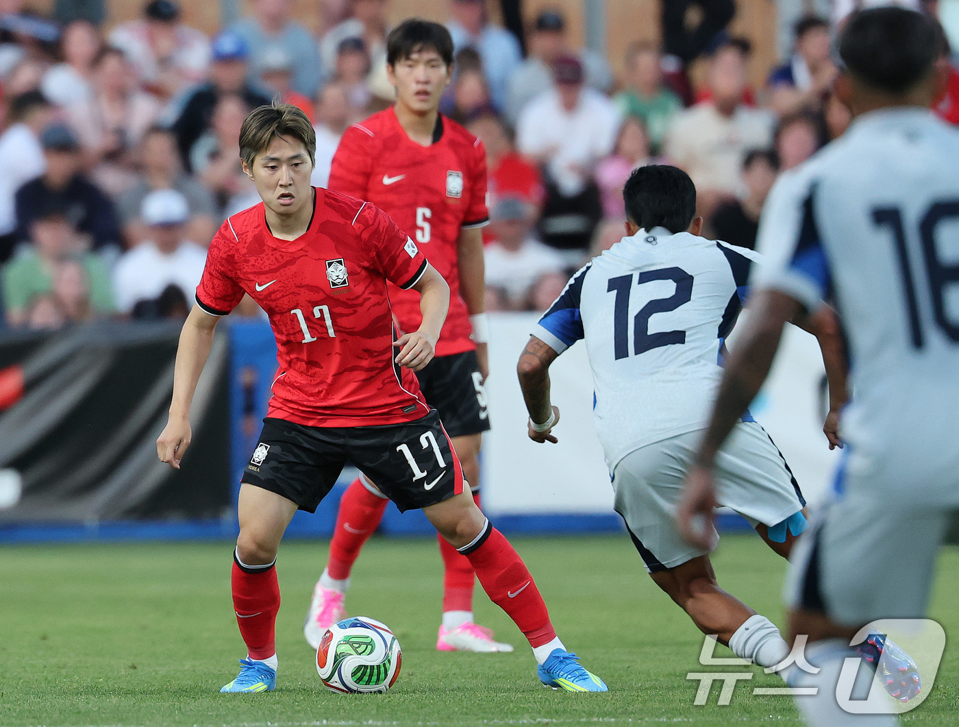 (프로보(유타주)=뉴스1) 임세영 기자 = 대한민국 축구대표팀 이강인이 3일(현지시간) 미국 유타주 솔트레이크시티 브리검 영 대학교 BYU 사우스필드 경기장에서 2026 국제축구연 …
