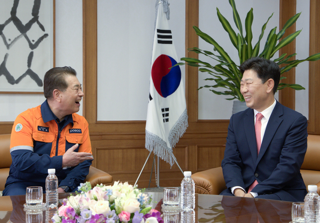 박용선 포항시장 당선인·장인화 포스코 회장, 경제 회복 방안 논의