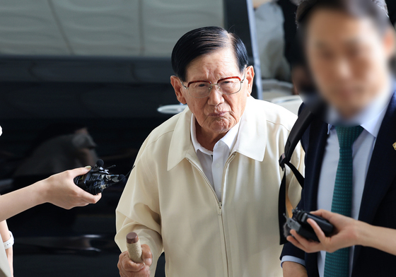 검·경합동수사본부 출석하는 이만희 총회장