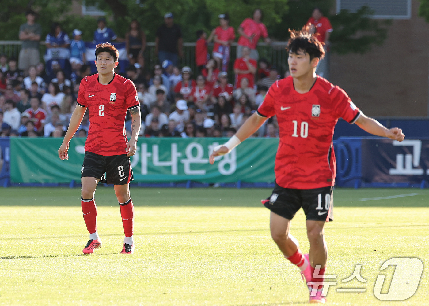 (프로보(유타주)=뉴스1) 임세영 기자 = 대한민국 축구대표팀 김민재, 이기혁이 3일(현지시간) 미국 유타주 솔트레이크시티 브리검 영 대학교 BYU 사우스필드 경기장에서 2026 …