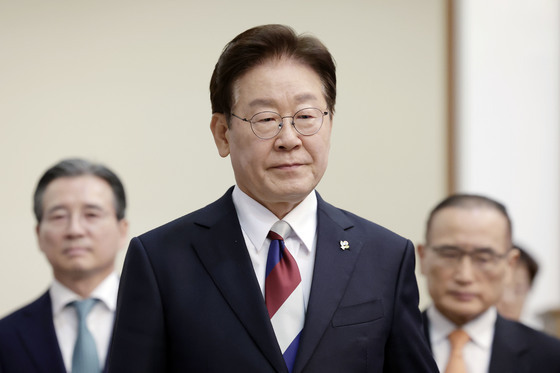 차기 총리 '정성호·한성숙·강훈식' 압축…靑 "정해진 바 없어"(종합)