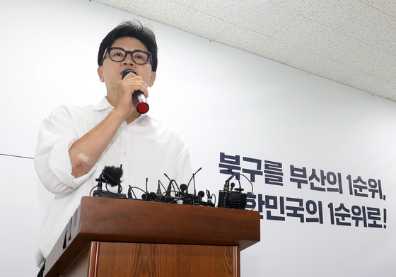 '무소속 당선' 한동훈 "국힘 돌아가 보수 재건…李정권 폭주 막을 것"