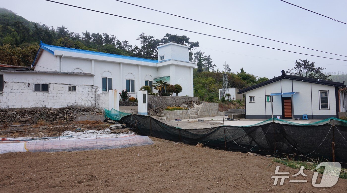 본문 이미지 -  서거차도 막금교회. 2026.6.5. 뉴스1 ⓒ News1 조영석 기자