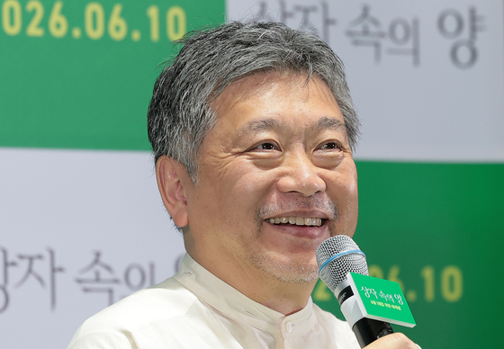 내한한 고레에다 히로카즈 감독