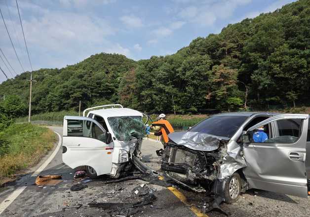 원주서 1톤 포터와 스타렉스 충돌…운전자 1명 숨져