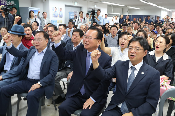 '희망캠프 해단식' 김부겸과 대구 희망