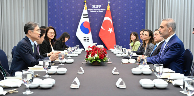 한-튀르키예 외교장관 회담…원전·방산·AI 협력 확대 논의