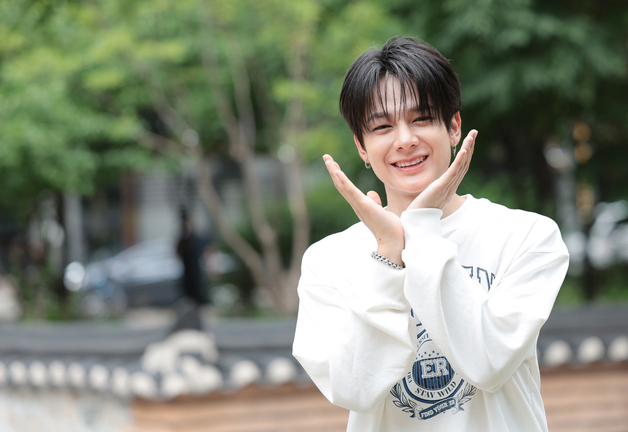 네이즈 턴 "샤이니로 키운 K팝 꿈…BTS 제이홉이 롤모델" [물 건너온 아이돌]①