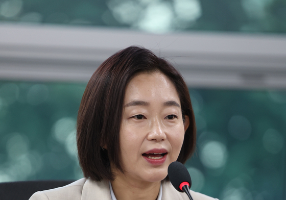 모두발언하는 김재연 상임대표