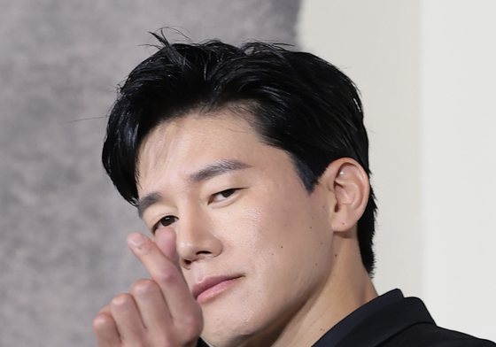 김무열, 하트로 여심 '참교육'