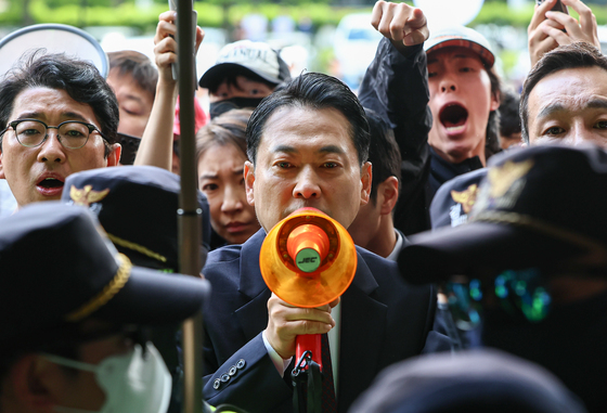 [뉴스1 PICK]장동혁, 송파 개표소 항의 방문…"선관위와 제대로 싸울 것"