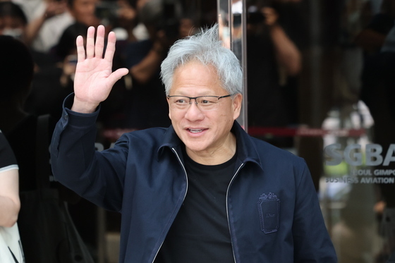 [속보]젠슨 황 "삼성·SK 등과 미팅…韓, 우수한 AI·로봇 전문기술 있어"