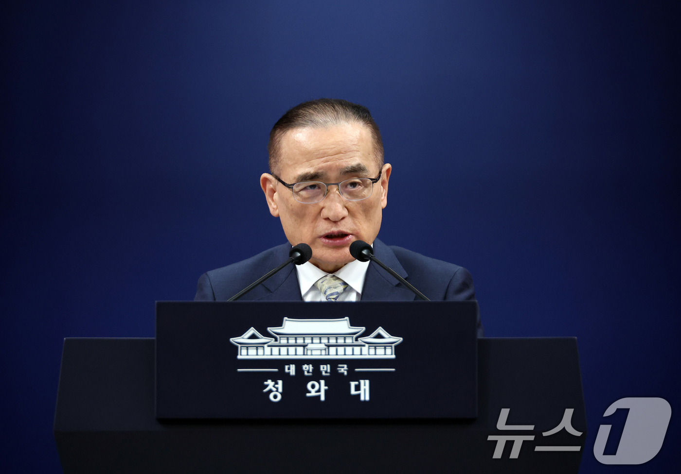(서울=뉴스1) 이재명 기자 = 위성락 국가안보실장이 5일 청와대 춘추관에서 대통령 순방 일정 관련 브리핑을 하고 있다. (청와대통신사진기자단) 2026.6.5/뉴스1