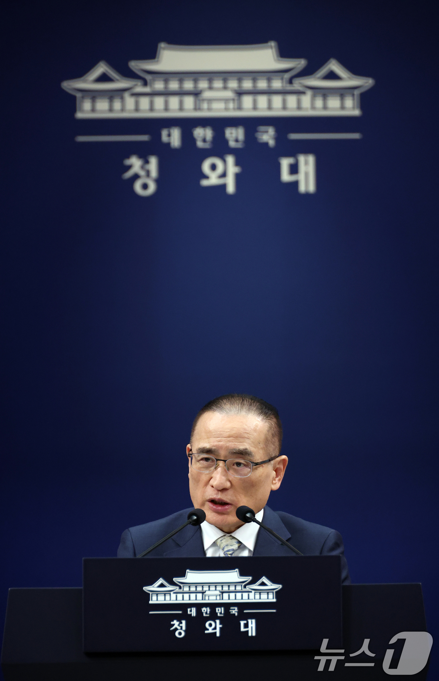 (서울=뉴스1) 이재명 기자 = 위성락 국가안보실장이 5일 청와대 춘추관에서 대통령 순방 일정 관련 브리핑을 하고 있다. (청와대통신사진기자단) 2026.6.5/뉴스1