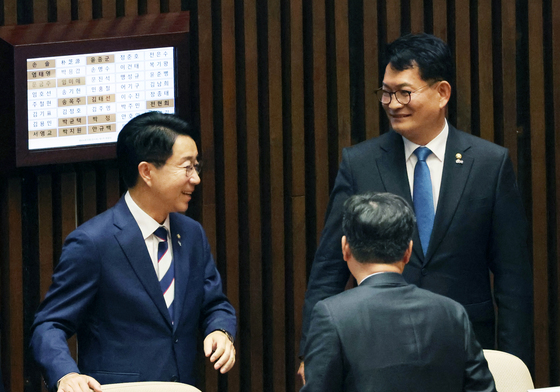 대화 나누는 송영길·조정식